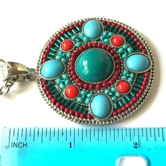 Southwestern Medallion Necklace Earrings Set Pendant Turquoise Beads Silver Tone - Picture 11 of 12